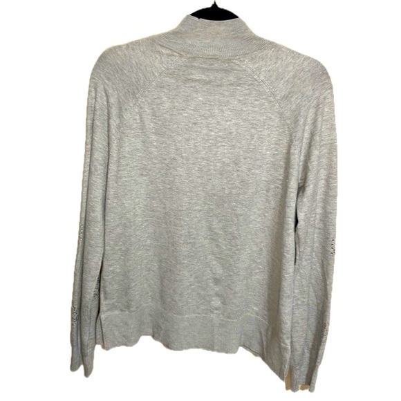 MARLED Gray Sweater With Snowflake Embellishments Women’s Size M - Picture 2 of 5